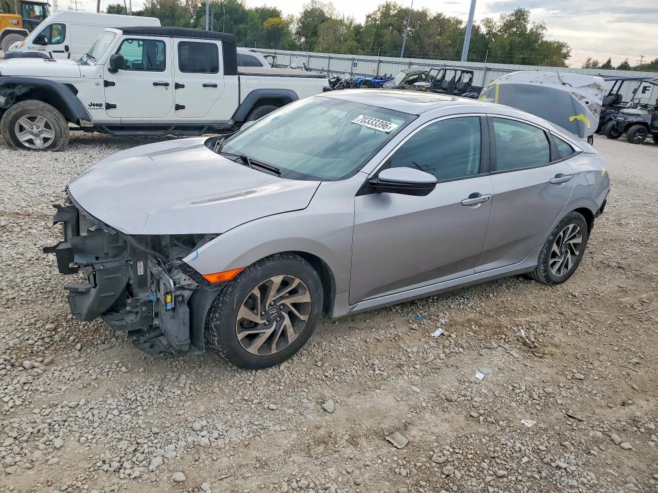 70333396 :رقم المزاد ، 2HGFC2F77JH606556 vin ، 2018 Honda Civic مزاد بيع