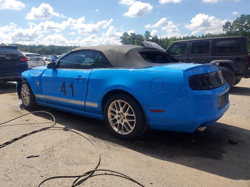 2013 Ford Mustang მანქანა იყიდება აუქციონზე, vin: 1ZVBP8EM1D5247211, აუქციონის ნომერი: 67289136