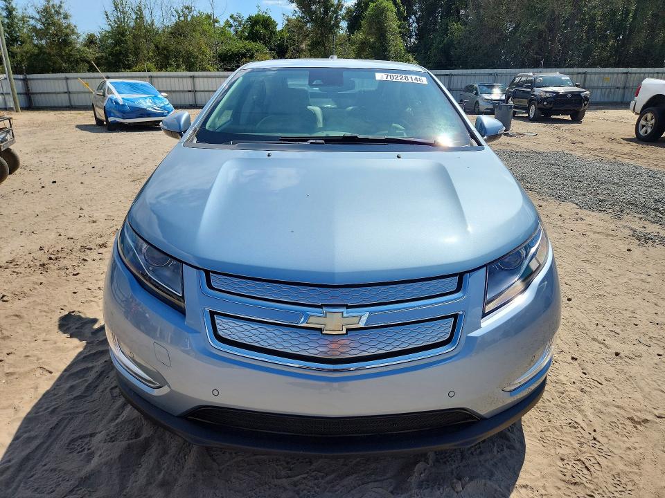 70228146 :رقم المزاد ، 1G1RB6E42FU113152 vin ، 2015 Chevrolet Volt مزاد بيع