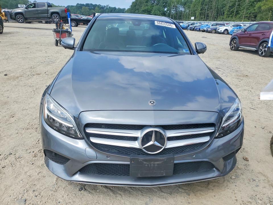 66836546 :رقم المزاد ، W1KWF8DB0MR637724 vin ، 2021 Mercedes-benz C مزاد بيع