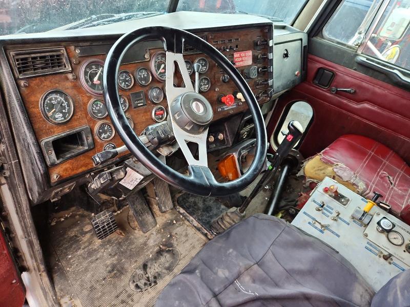 Продажа на аукционе авто 1996 Peterbilt 357, vin: 1XPADB0X3TN394083, номер лота: 68847946