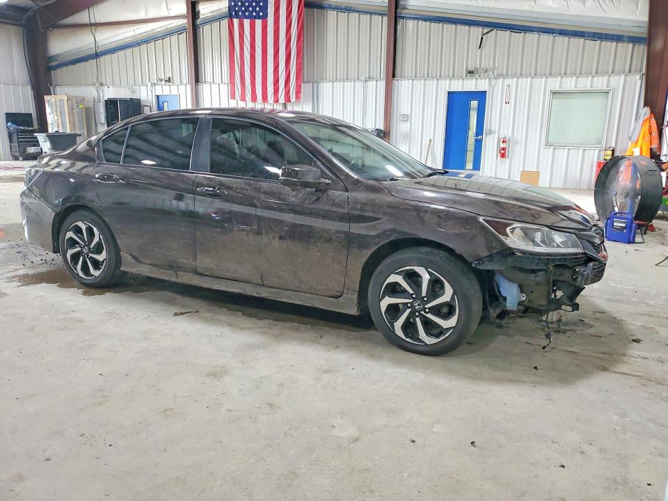 Auction sale of the 2016 Honda Accord, vin: 1HGCR2F00GA153120, lot number: 69392916