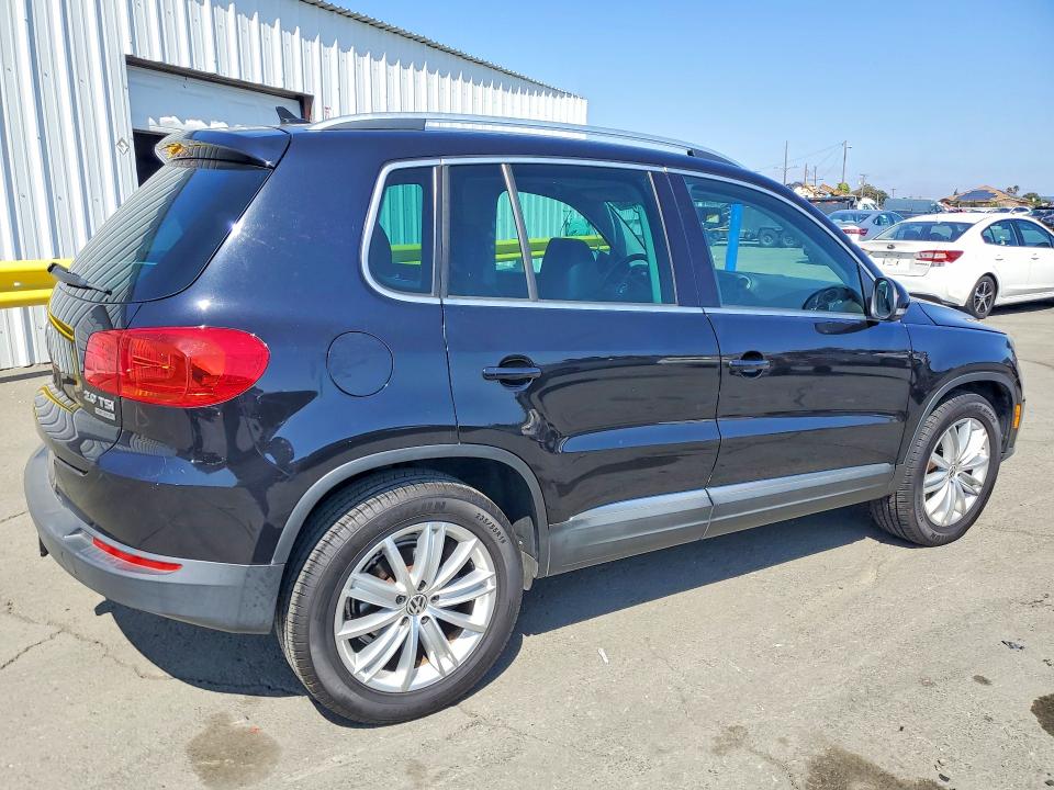2013 Volkswagen Tiguan მანქანა იყიდება აუქციონზე, vin: WVGBV7AX5DW507599, აუქციონის ნომერი: 70158286