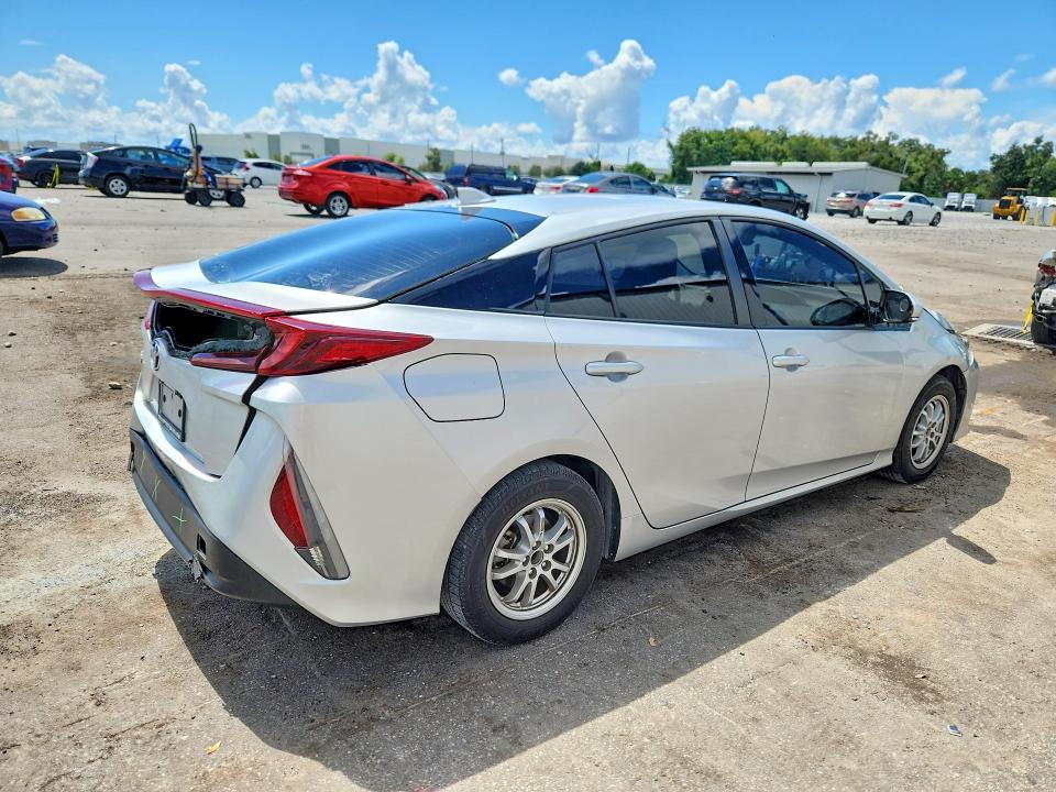 68935926 :رقم المزاد ، JTDKARFP0H3056514 vin ، 2017 Toyota Prius Prime مزاد بيع