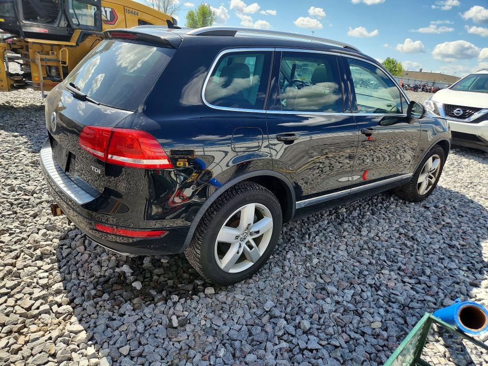 68385586 :رقم المزاد ، WVGEK9BP4CD011557 vin ، 2012 Volkswagen Touareg مزاد بيع