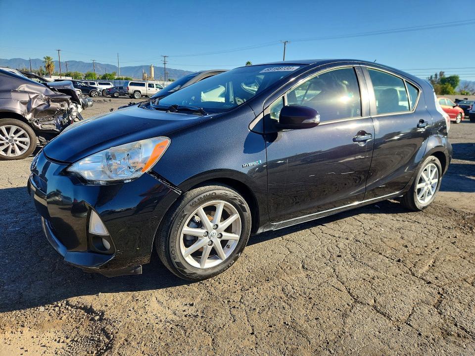 68198736 :رقم المزاد ، JTDKDTB34C1023916 vin ، 2012 Toyota Prius C مزاد بيع