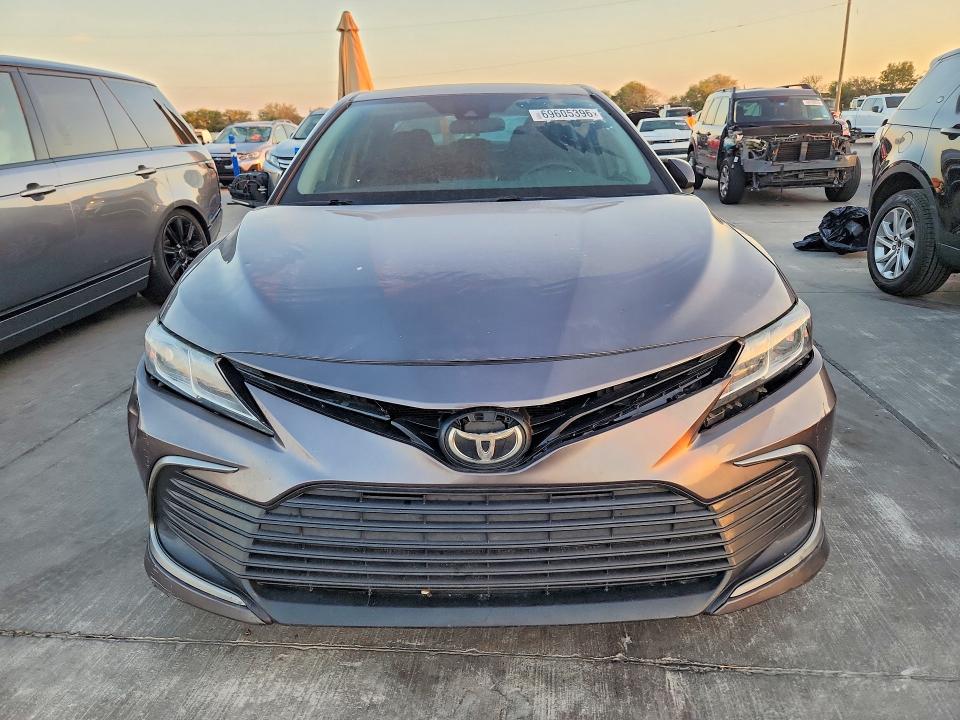 Aukcja sprzedaży 2021 Toyota Camry, vin: 4T1C11AK2MU470718, numer aukcji: 69605396