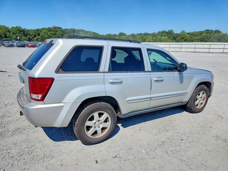 68215446 :رقم المزاد ، 1J4PR4GK5AC110670 vin ، 2010 Jeep Grand Cherokee مزاد بيع