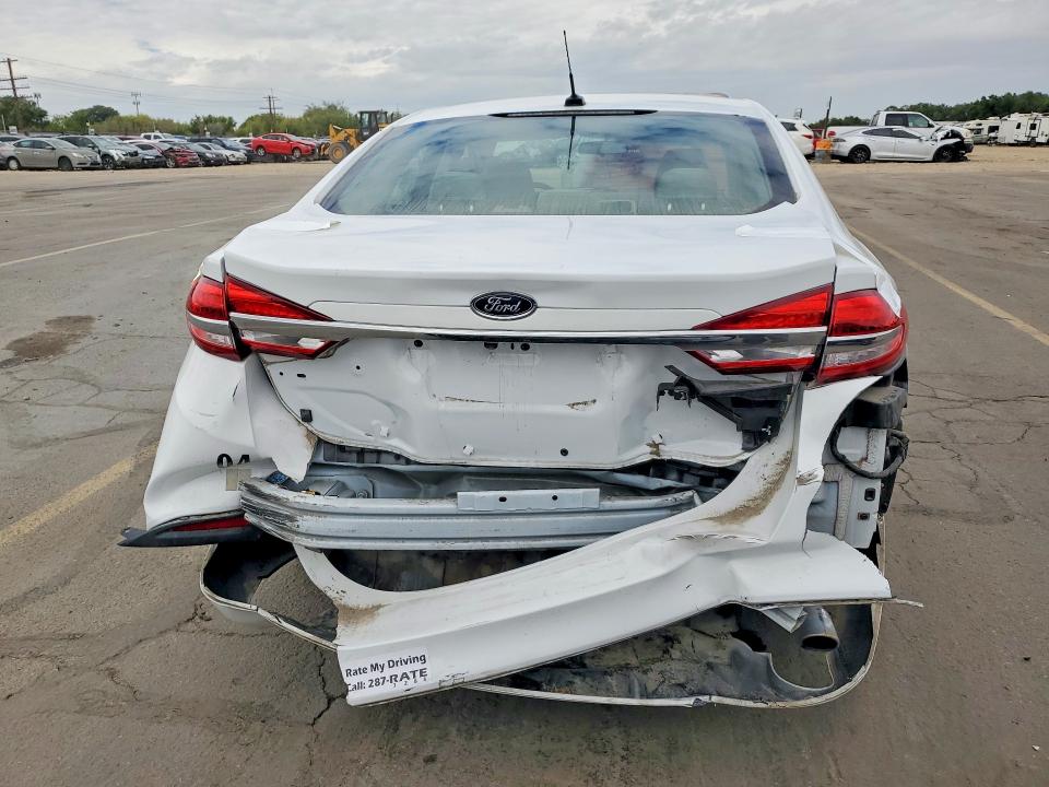 67852996 :رقم المزاد ، 3FA6P0G77JR253865 vin ، 2018 Ford Fusion مزاد بيع