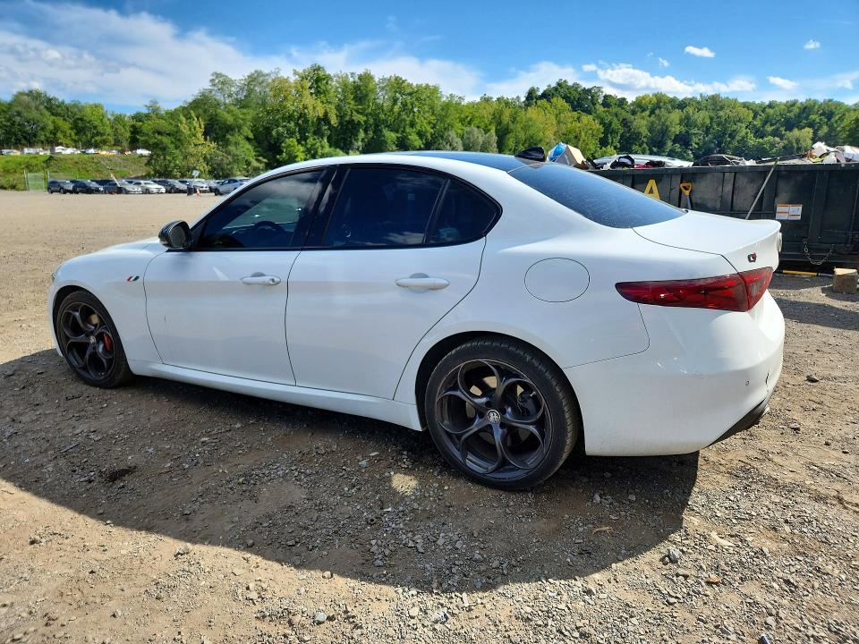 Продажа на аукционе авто 2018 Alfa Romeo Giulia, vin: ZARFAEDN5J7596540, номер лота: 68820226