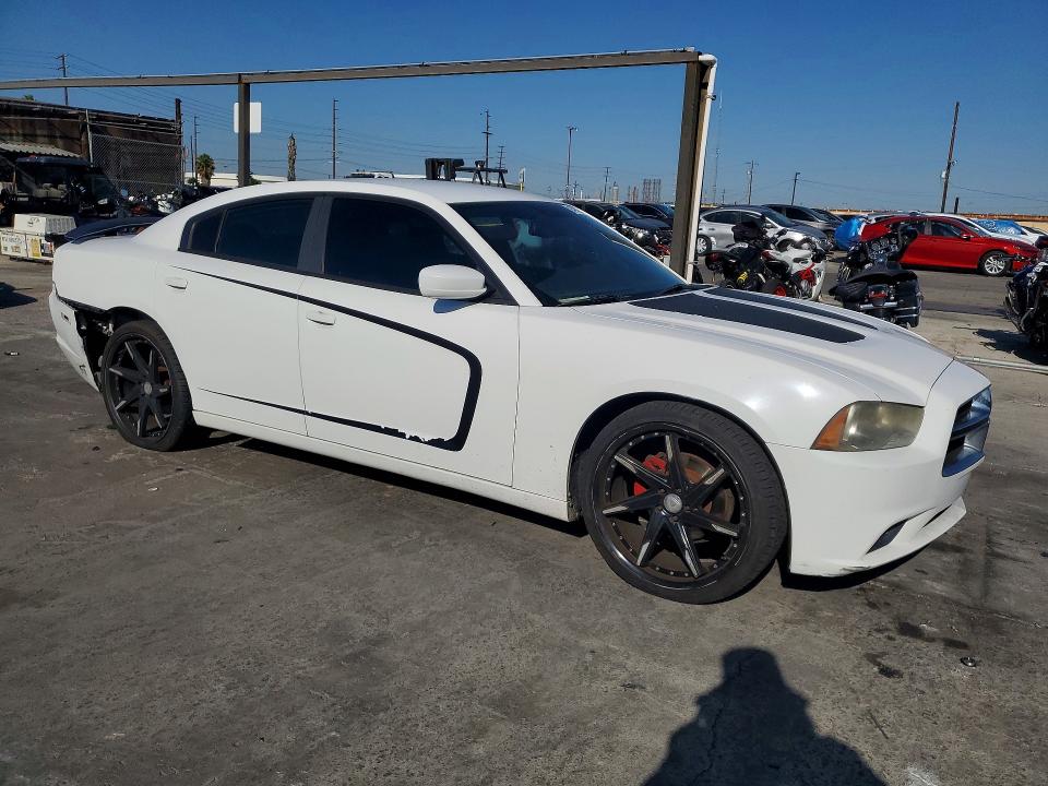68681206 :رقم المزاد ، 2C3CDXBG6DH622709 vin ، 2013 Dodge Charger مزاد بيع
