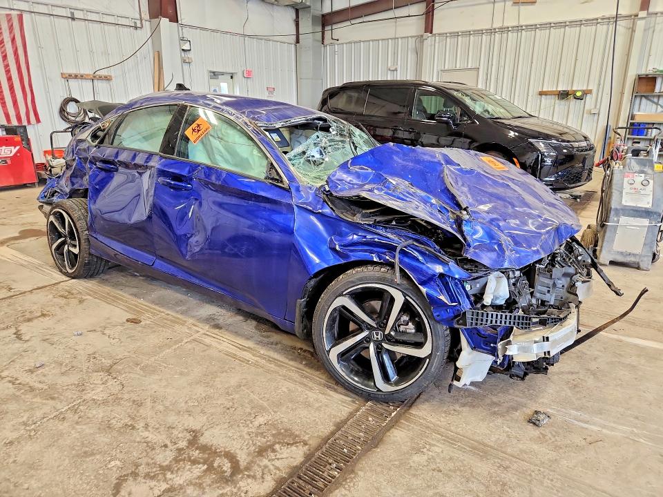 67311086 :رقم المزاد ، 1HGCV1F3XNA121692 vin ، 2022 Honda Accord مزاد بيع