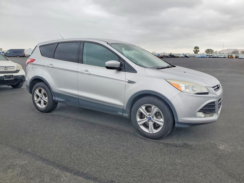 2014 Ford Escape მანქანა იყიდება აუქციონზე, vin: 1FMCU9GX2EUA13465, აუქციონის ნომერი: 69649986