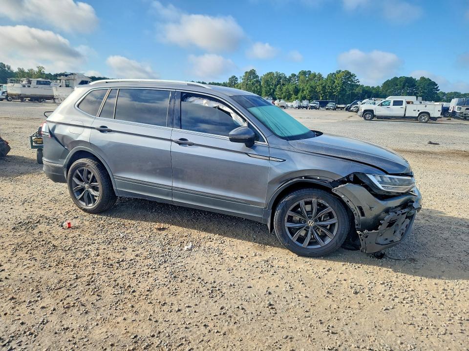 67601646 :رقم المزاد ، 3VV3B7AX6NM026541 vin ، 2022 Volkswagen Tiguan مزاد بيع