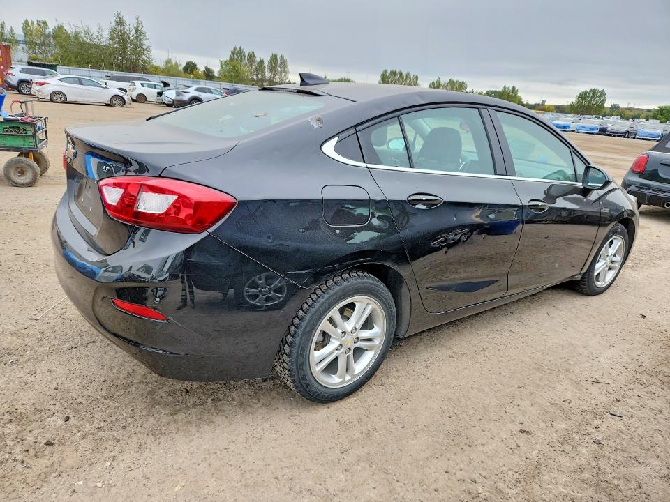 2018 Chevrolet Cruze მანქანა იყიდება აუქციონზე, vin: 1G1BE5SM5J7169150, აუქციონის ნომერი: 70498496