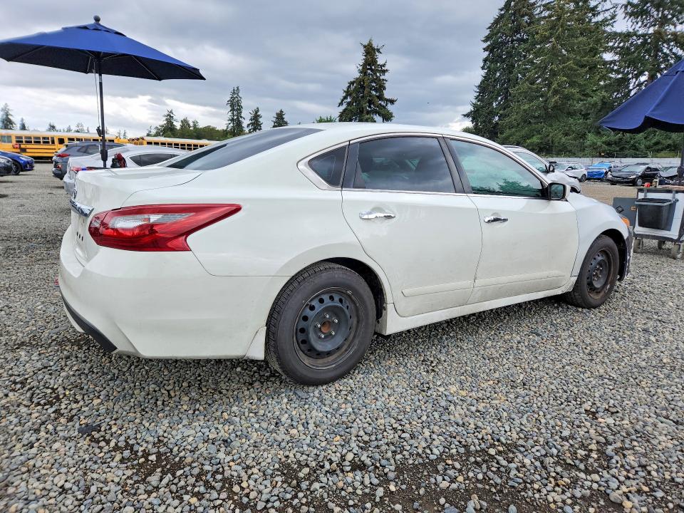 Продажа на аукционе авто 2018 Nissan Altima, vin: 1N4AL3AP7JC275198, номер лота: 68840916