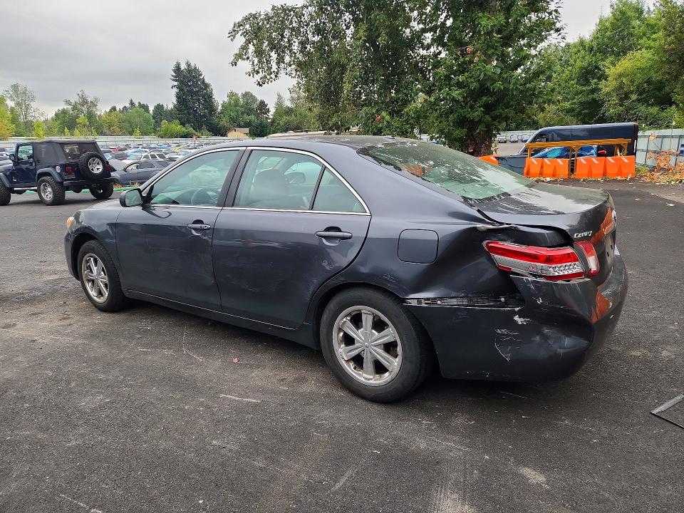2010 Toyota Camry მანქანა იყიდება აუქციონზე, vin: 4T1BK3EK5AU110143, აუქციონის ნომერი: 67561186