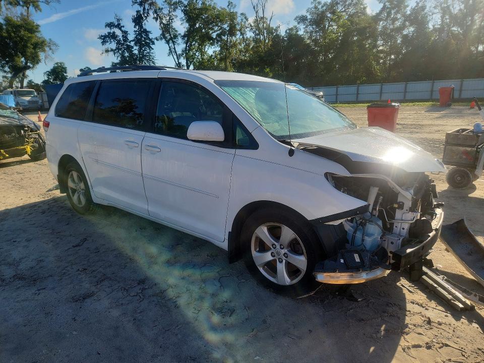 Aukcja sprzedaży 2013 Toyota Sienna, vin: 5TDKK3DC0DS402273, numer aukcji: 67504546