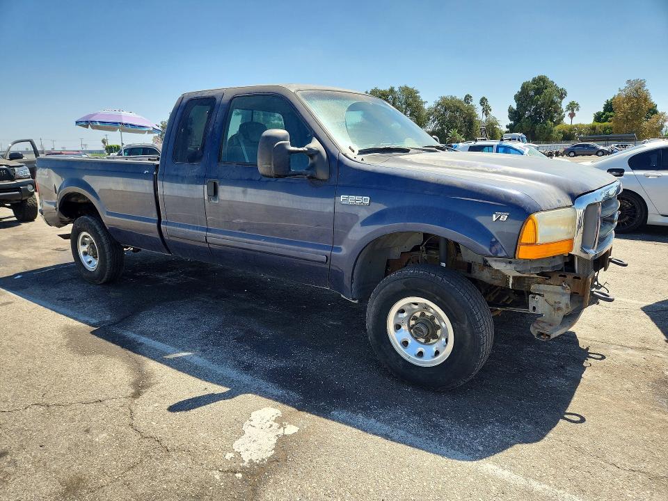 67817386 :رقم المزاد ، 1FTNX21L52EA85056 vin ، 2002 Ford F250 مزاد بيع