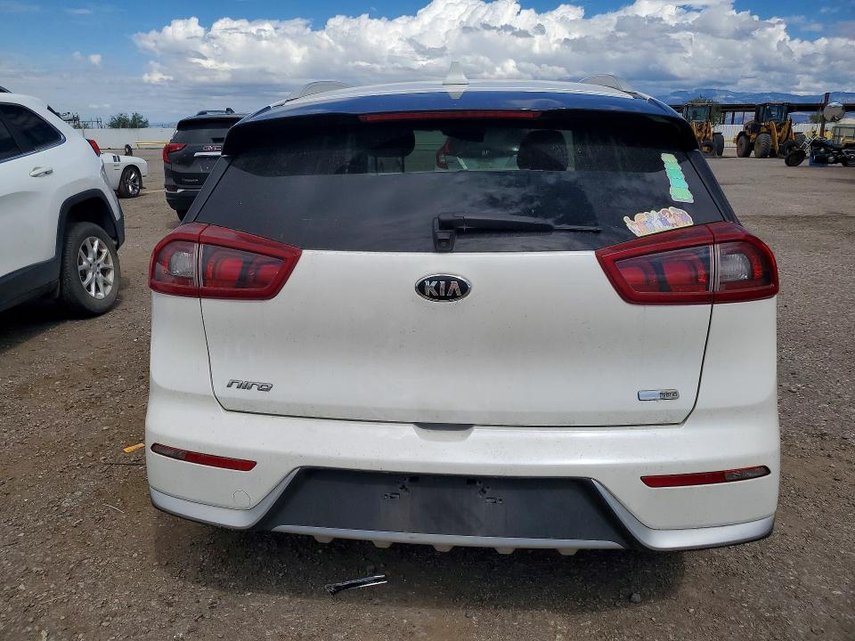 2017 Kia Niro მანქანა იყიდება აუქციონზე, vin: KNDCB3LC9H5058038, აუქციონის ნომერი: 70192246