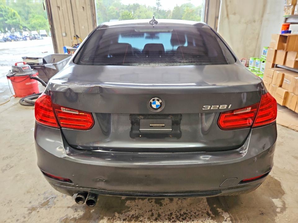 69771646 :رقم المزاد ، WBA3A5G50DNN66075 vin ، 2013 Bmw 328 مزاد بيع