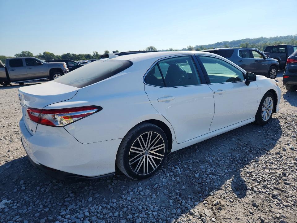 Продажа на аукционе авто 2019 Toyota Camry, vin: 4T1B11HK2KU231314, номер лота: 67421886