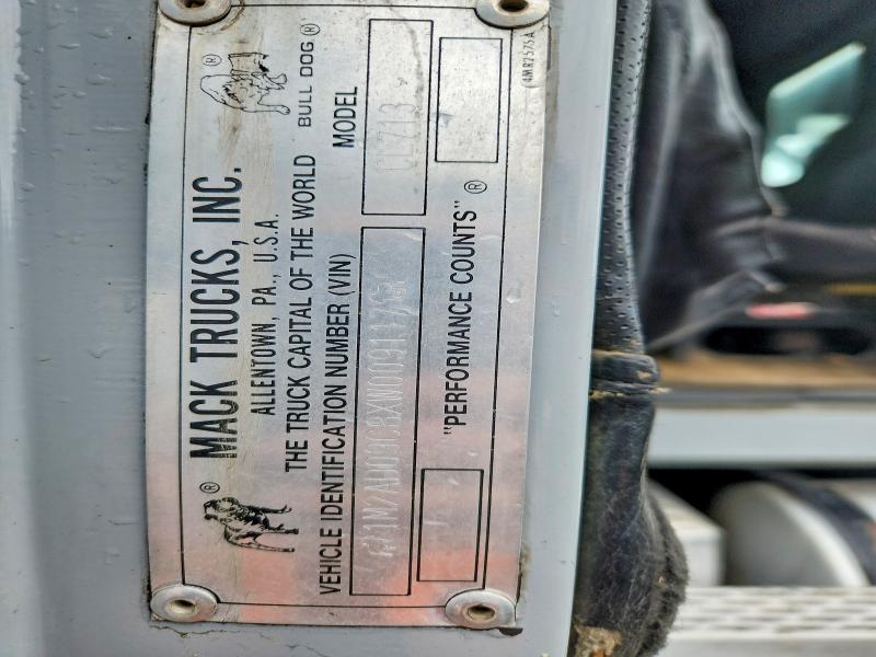 Aukcja sprzedaży 1999 Mack Cl713, vin: 1M2AD09C8XW009117, numer aukcji: 68747486