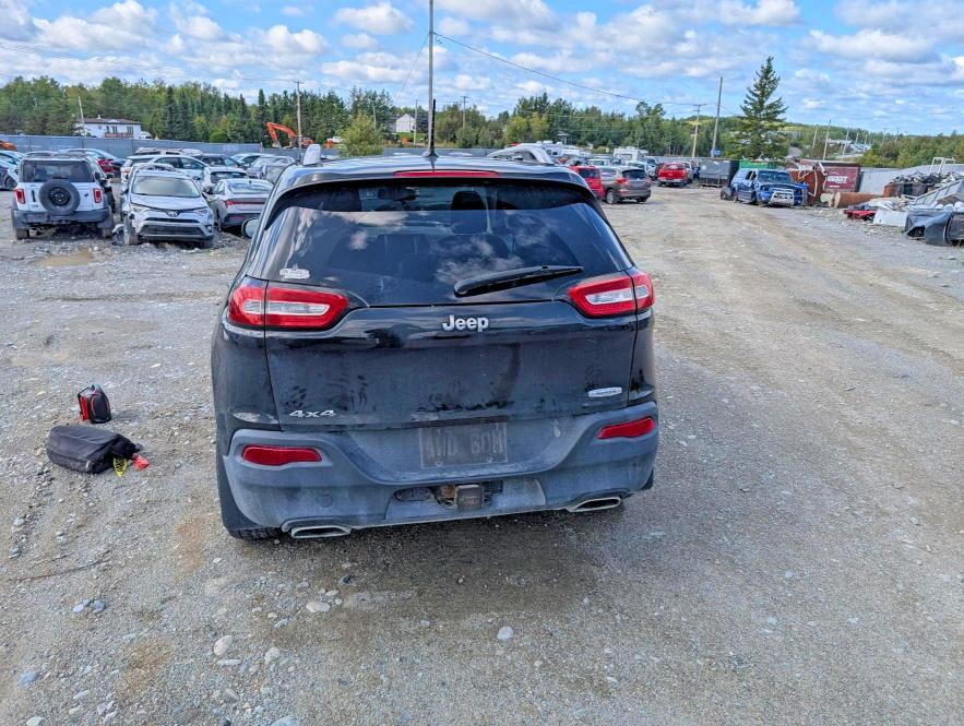 Продажа на аукционе авто 2015 Jeep Cherokee, vin: 1C4PJMCS5FW774928, номер лота: 68786646