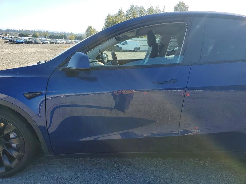 Продажа на аукционе авто 2021 Tesla Model Y, vin: 5YJYGDEE4MF073907, номер лота: 68405016