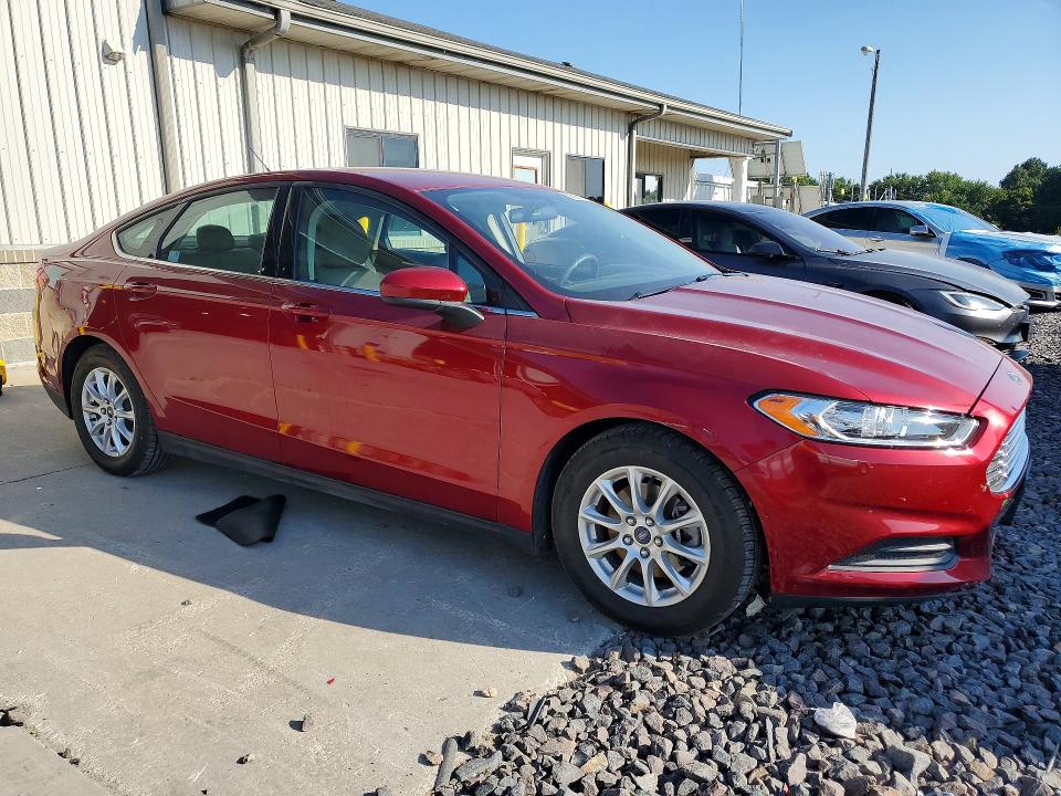 68537336 :رقم المزاد ، 3FA6P0G71GR222815 vin ، 2016 Ford Fusion مزاد بيع