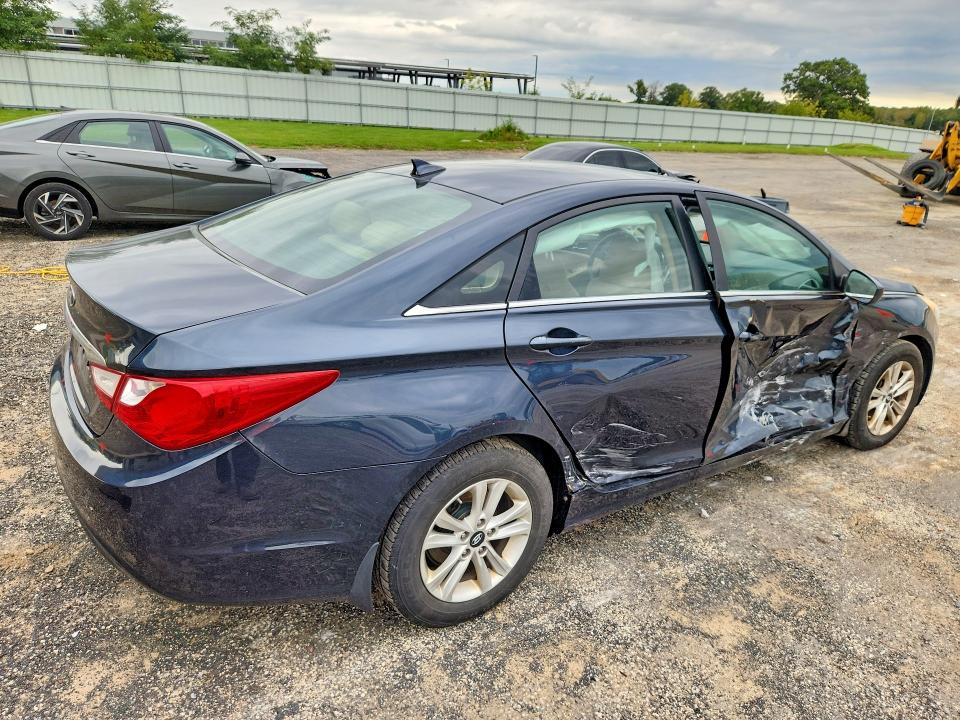 2012 Hyundai Sonata მანქანა იყიდება აუქციონზე, vin: 5NPEB4AC3CH399395, აუქციონის ნომერი: 70264656
