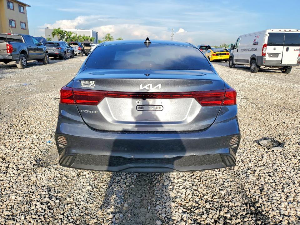 67841036 :رقم المزاد ، 3KPF24AD6NE470920 vin ، 2022 Kia Forte مزاد بيع