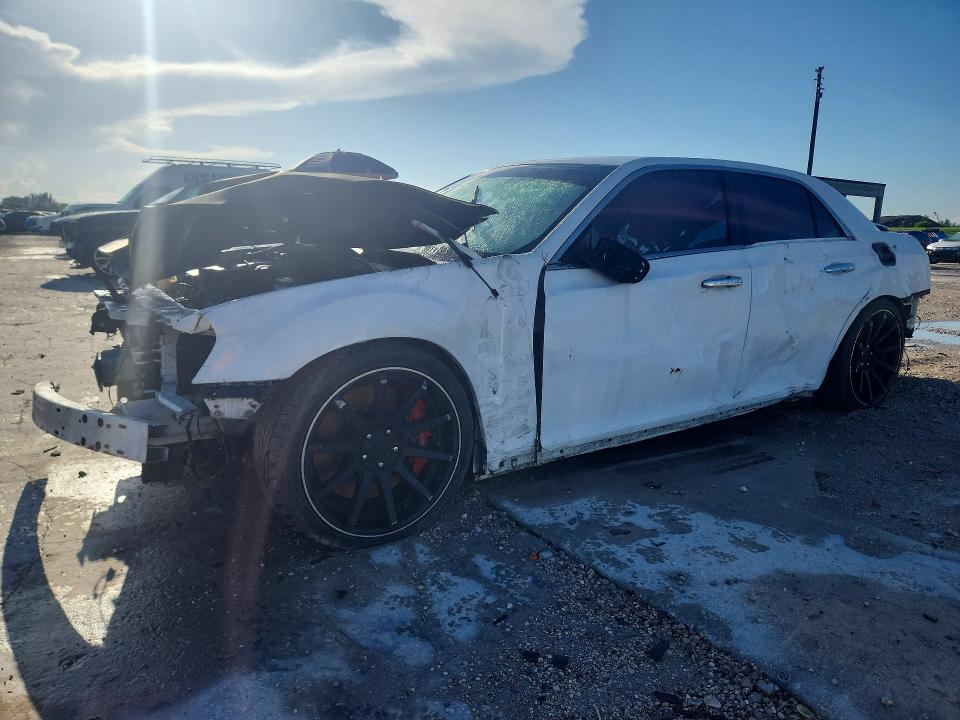 Продаж на аукціоні авто 2013 Chrysler 300c, vin: 2C3CCAET5DH675720, номер лоту: 68772526