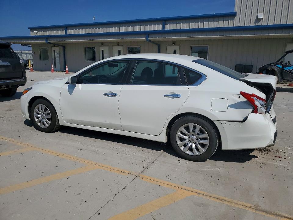 Продаж на аукціоні авто 2016 Nissan Altima, vin: 1N4AL3AP0GN313576, номер лоту: 68199736