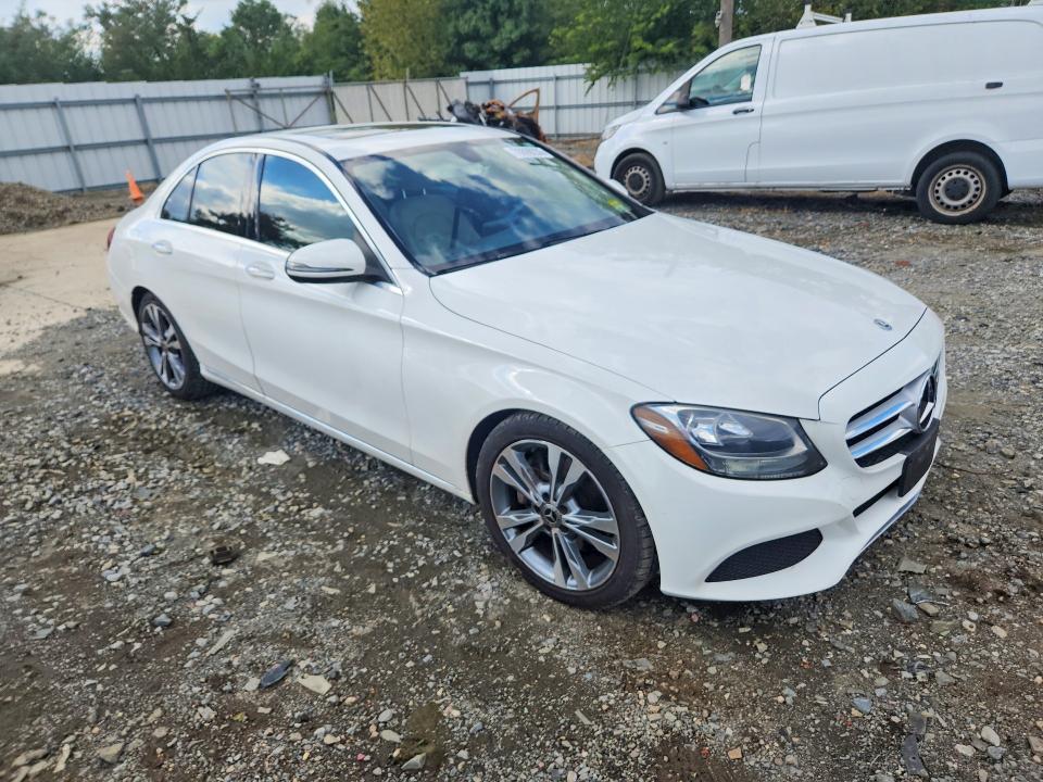 Продажа на аукционе авто 2018 Mercedes-benz C, vin: 55SWF4JB5JU276272, номер лота: 70899236