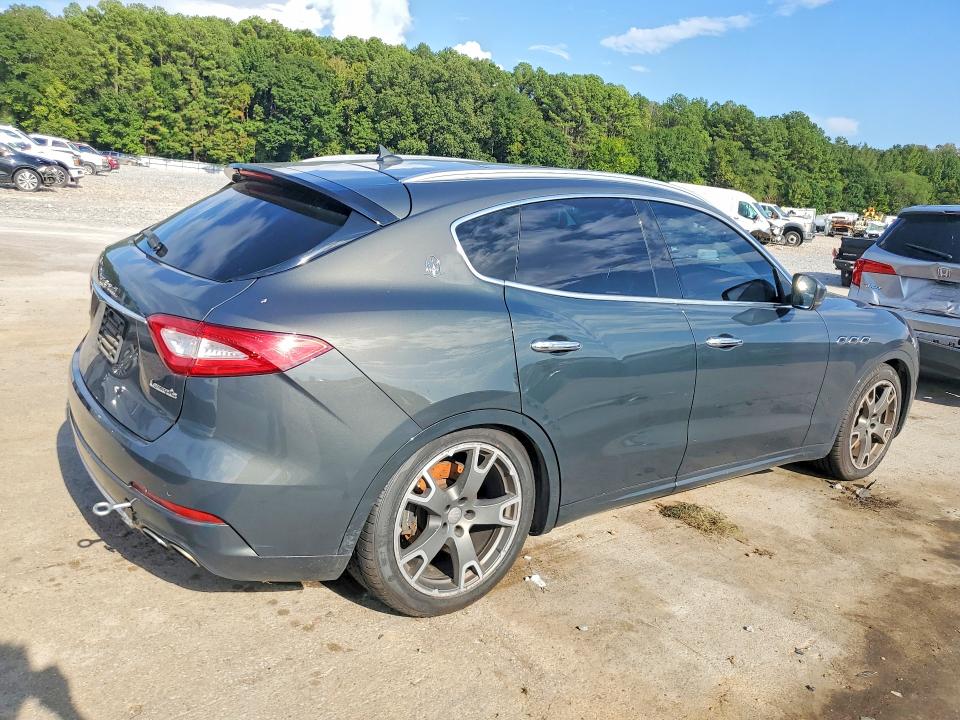 Продажа на аукционе авто 2017 Maserati Levante, vin: ZN661YUL1HX253615, номер лота: 68241686