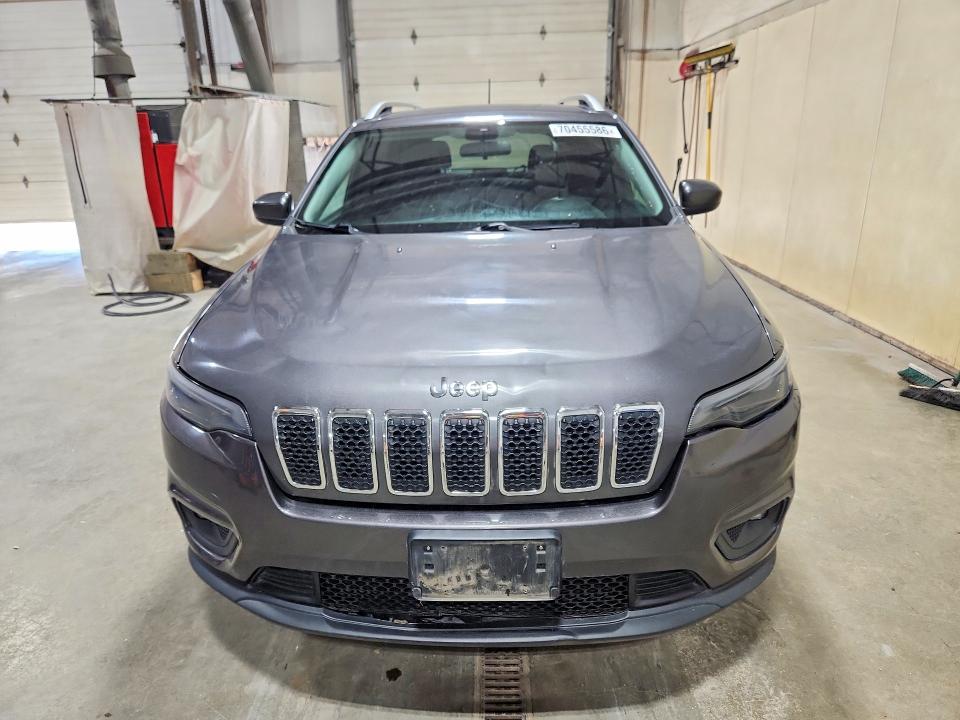 70455586 :رقم المزاد ، 1C4PJMLB8KD194708 vin ، 2019 Jeep Cherokee مزاد بيع