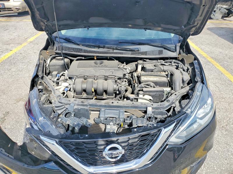68724796 :رقم المزاد ، 3N1AB7AP1JY335619 vin ، 2018 Nissan Sentra مزاد بيع