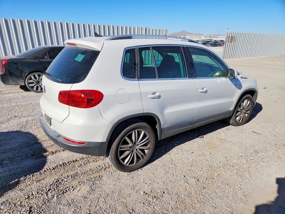2013 Volkswagen Tiguan მანქანა იყიდება აუქციონზე, vin: WVGAV3AX4DW601221, აუქციონის ნომერი: 63620956