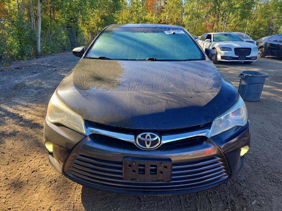 2015 Toyota Camry მანქანა იყიდება აუქციონზე, vin: 4T1BF1FK5FU944914, აუქციონის ნომერი: 69891986