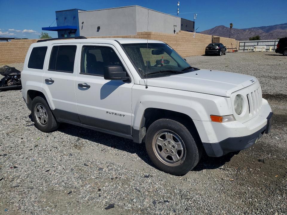 68293636 :رقم المزاد ، 1C4NJPBB3FD250893 vin ، 2015 Jeep Patriot مزاد بيع