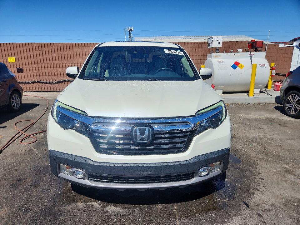 68826116 :رقم المزاد ، 5FPYK3F77HB019135 vin ، 2017 Honda Ridgeline مزاد بيع
