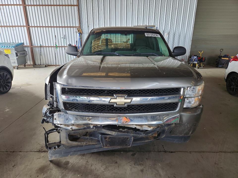 Auction sale of the 2007 Chevrolet Silverado, vin: 2GCEC19CX71621440, lot number: 69126256