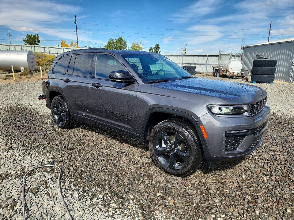 2026 Jeep Grand Cherokee მანქანა იყიდება აუქციონზე, vin: 1C4RJHBRXTC221686, აუქციონის ნომერი: 69614606