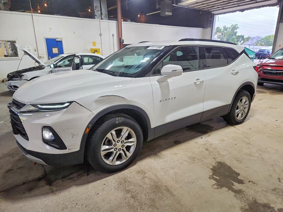 71121596 :رقم المزاد ، 3GNKBCRS1KS691860 vin ، 2019 Chevrolet Blazer مزاد بيع