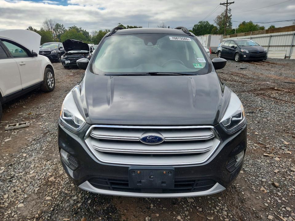 2018 Ford Escape მანქანა იყიდება აუქციონზე, vin: 1FMCU9HD3JUD40441, აუქციონის ნომერი: 70873586