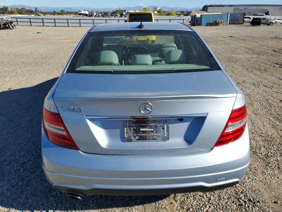 Продаж на аукціоні авто 2014 Mercedes-benz C, vin: WDDGF4HB0EG228157, номер лоту: 68090056