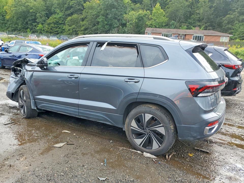 70171466 :رقم المزاد ، 3VVUC7B22SM045183 vin ، 2025 Volkswagen Taos مزاد بيع