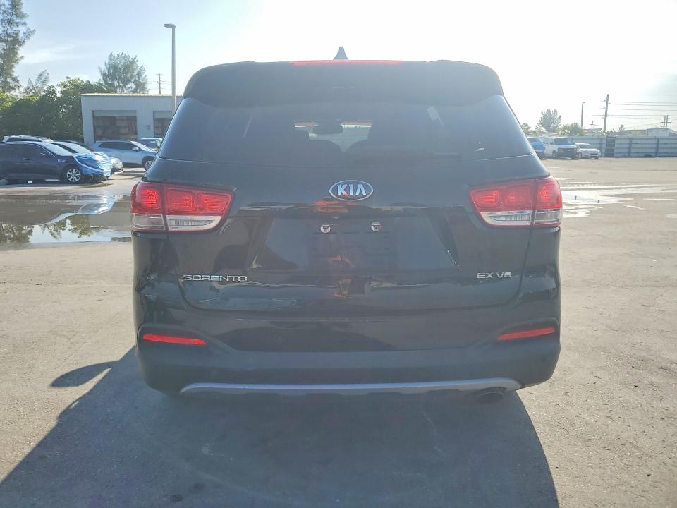 Auction sale of the 2018 Kia Sorento, vin: 5XYPH4A58JG403972        , lot number: 69077456
