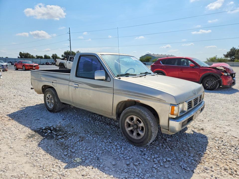 70672466 :رقم المزاد ، 1N6SD11S1VC416631 vin ، 1997 Nissan Truck مزاد بيع